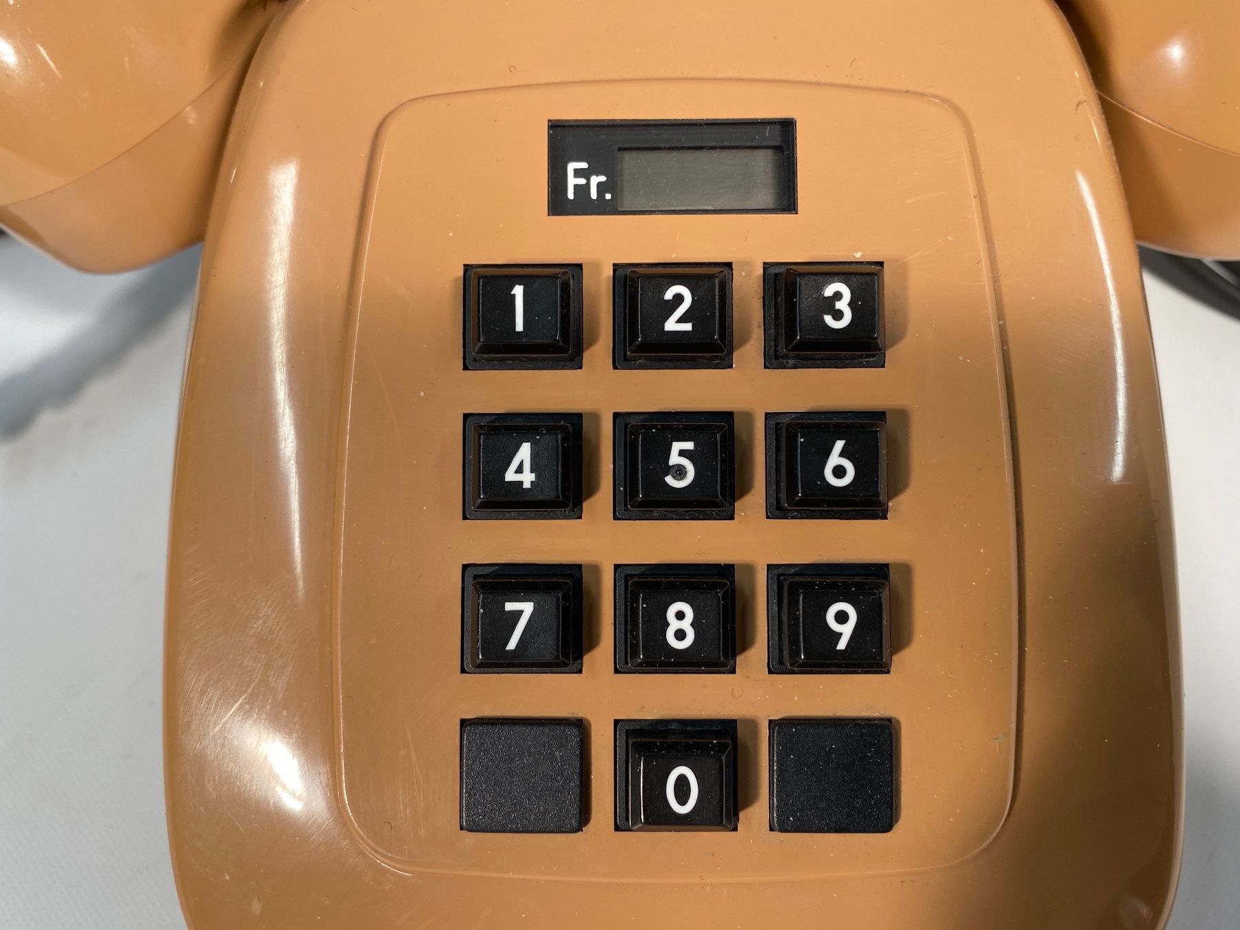Telefoni: Tischtelephon Modell 70 – Usato da Ichertswil venduto da Jazzbassplayer68 2