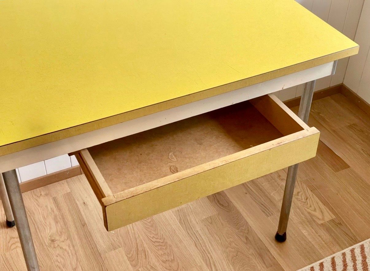 Tische: Mid-Century Kelko gelb Küchentisch – Gebraucht aus Zürich von nit_k5jm 4