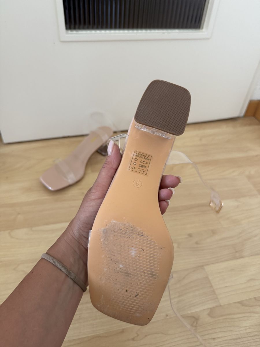 Scarpe da donna: Sandaletten transparent beige Grösse 40 gebraucht – Usato da Zumikon venduto da naiischoen 2