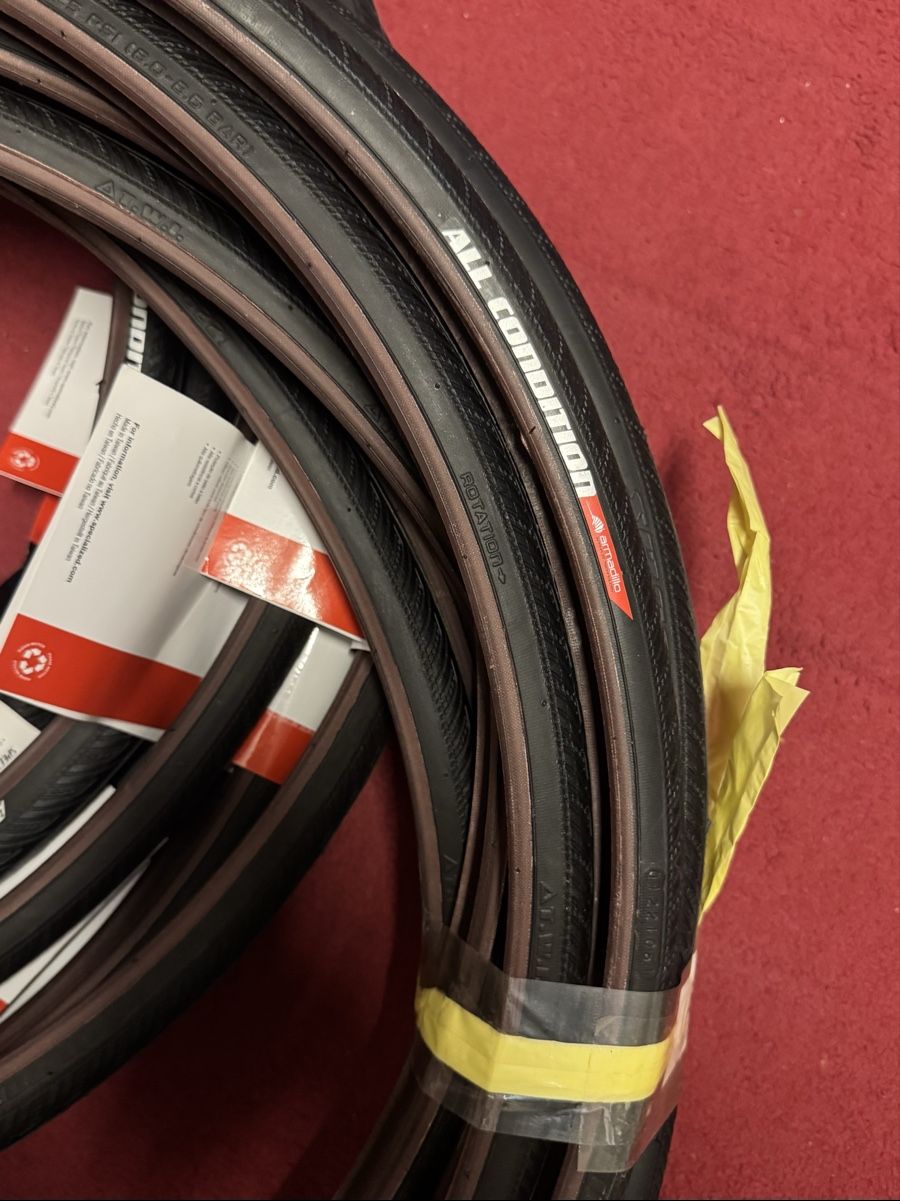 Pneumatici & Ruote complete: Velo Pneus neu 20 stk. – Nuovo (secondo la descrizione) da Schlieren venduto da Freundlich02 3