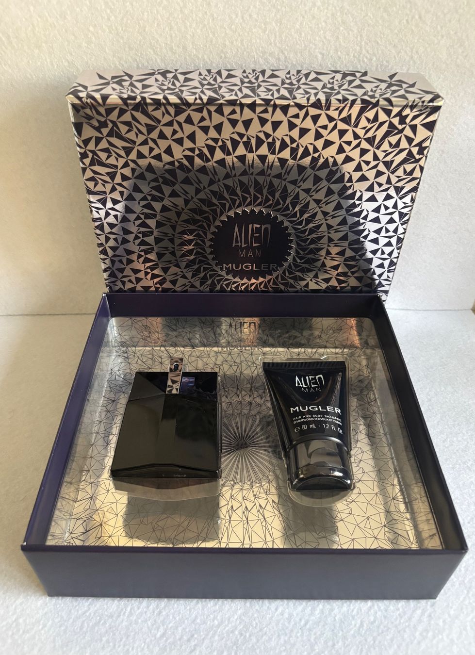 Mugler Parfum & Eau de Toilette: Mugler Alien Man EDT Set – Neu (gemäss Beschreibung) aus Pfungen von bayside01 1