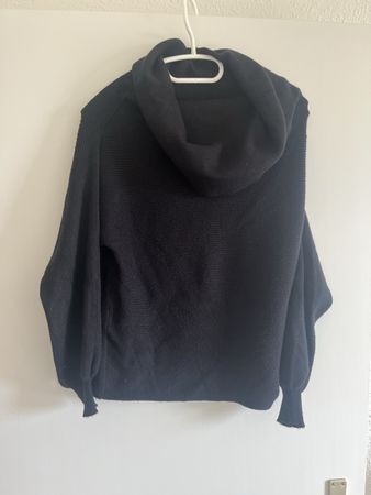 Schwarzer, eleganter Damenpulli, von Zara, Gr. S