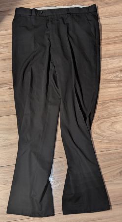 Pantalon noir de costume