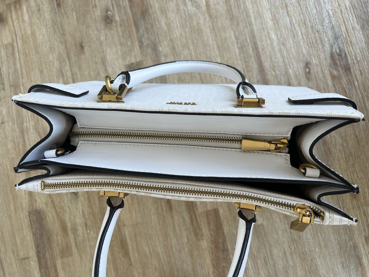 Guess Borse da donna: Guess Weisse Tasche – Usato da Dübendorf venduto da kat_yx9r 7