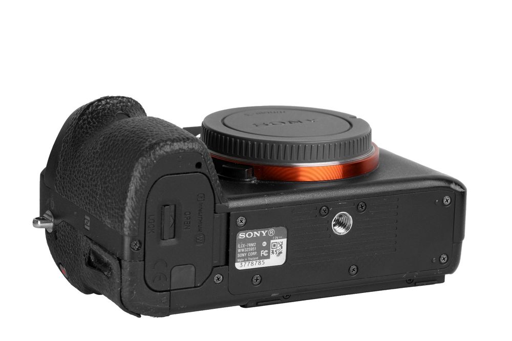 Sony Kamera: Sony Alpha A7R II / MK 2 Body ILCE-7RM2 Alpha 7R Kamera – Gebraucht aus Emmen von 010 6