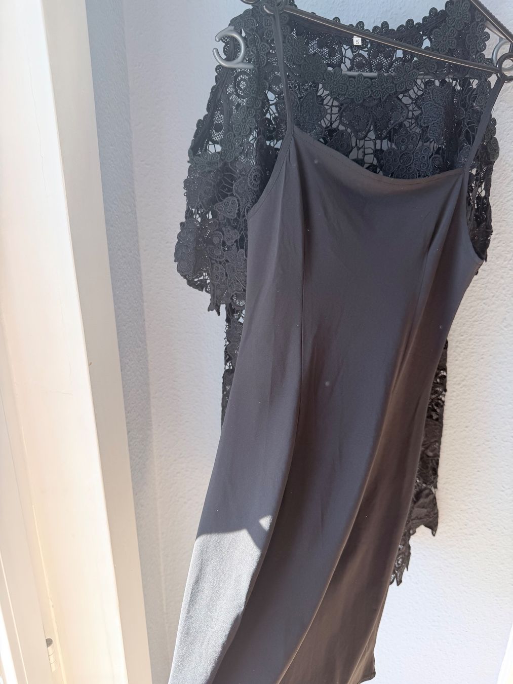 Vestiti: Schwarzes Spitzenkleid, Grösse S 2 in 1 – Nuovo (secondo la descrizione) da Münchenstein venduto da By.gabriela.v 7