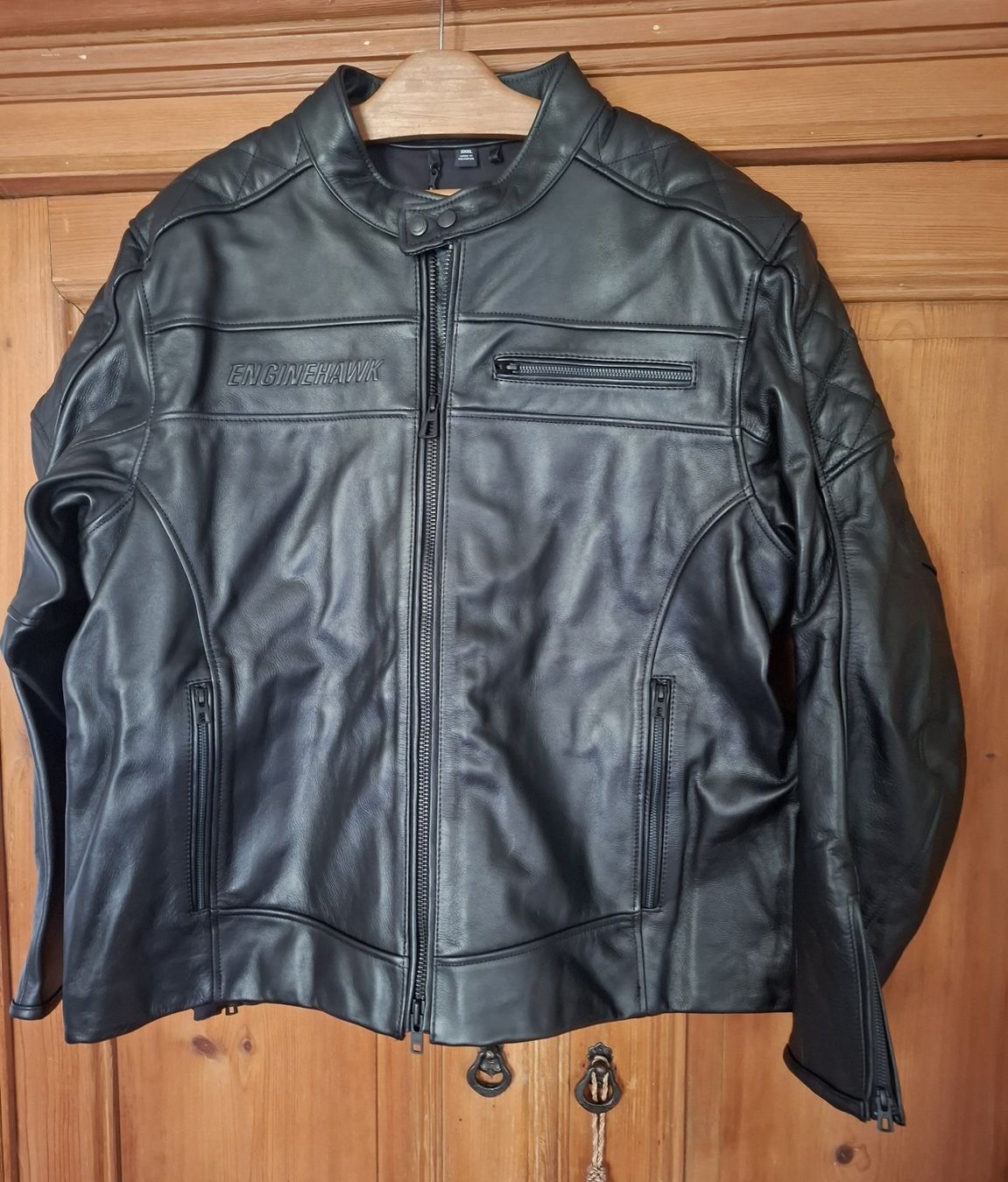 Jacken: Motorradjacke Enginehawk Leder XXXL – Neu und originalverpackt aus Effretikon von peremaso