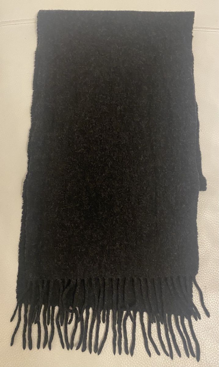 Foulard & Sciarpe: Mads Norgaard Wolle Schal – Usato da Opfikon venduto da Luis144 2