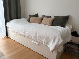 Brimnes Tagesbett/Sofa von Ikea wie neu (ohne Bettwäsche)