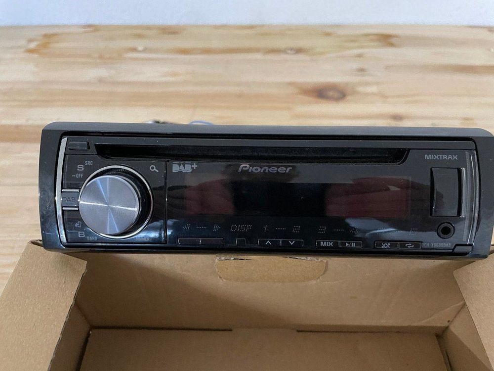 DAB Autoradio Pioneer DEHX6600 DAB Kaufen auf Ricardo