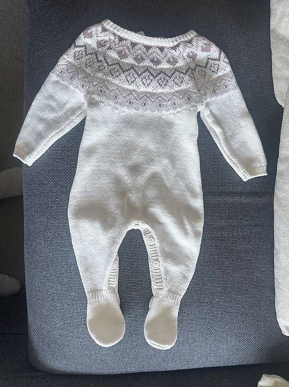 Kleiderpakete & -sets: Ensemble en tricot Sfera neuf  – Gebraucht aus Grand-Lancy von ssa_k59z 2
