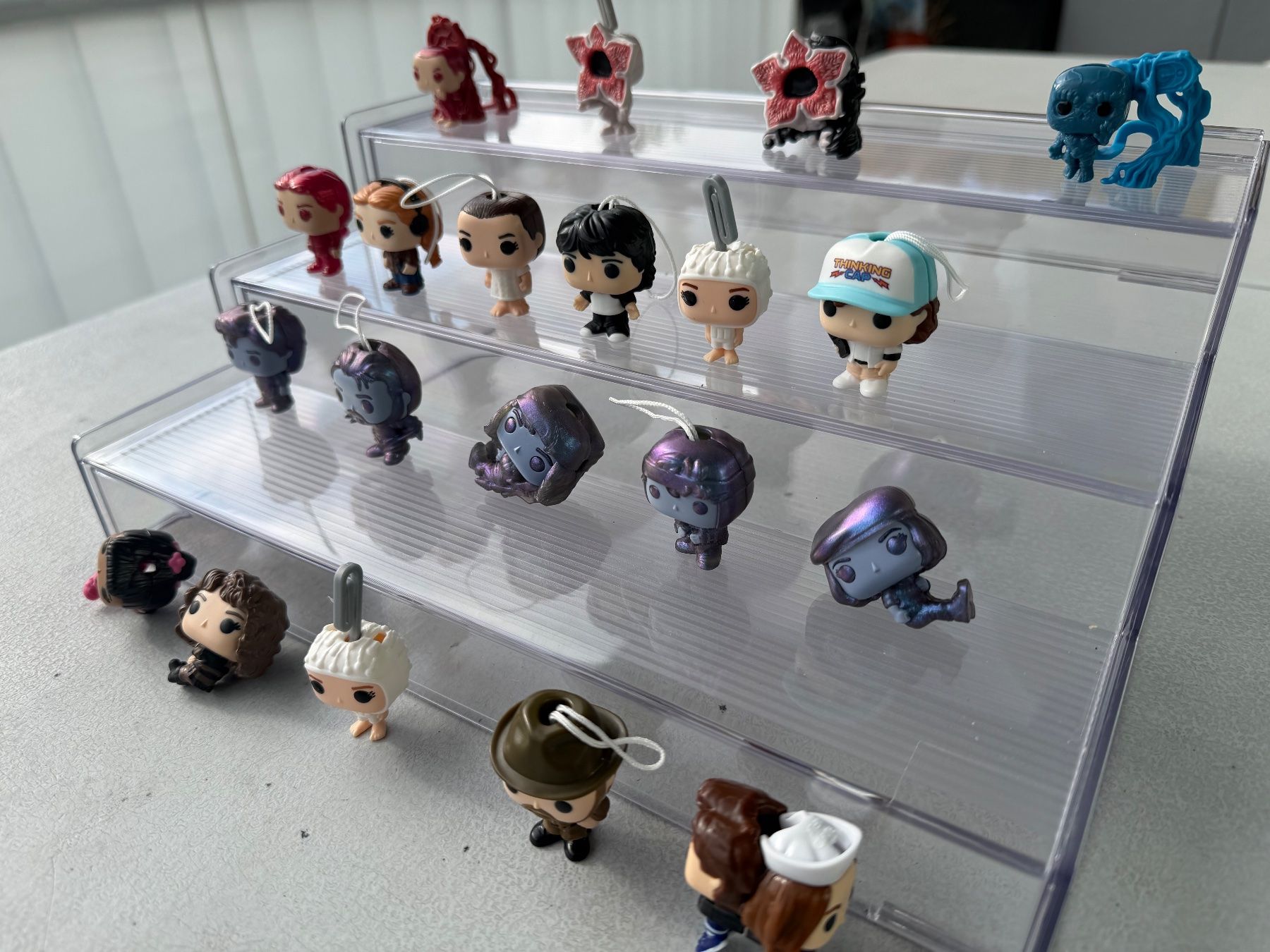 Funko Statuette: Kinder Joy Stranger things – Nuovo e nell'imballaggio originale da Zürich venduto da Emi.18 2