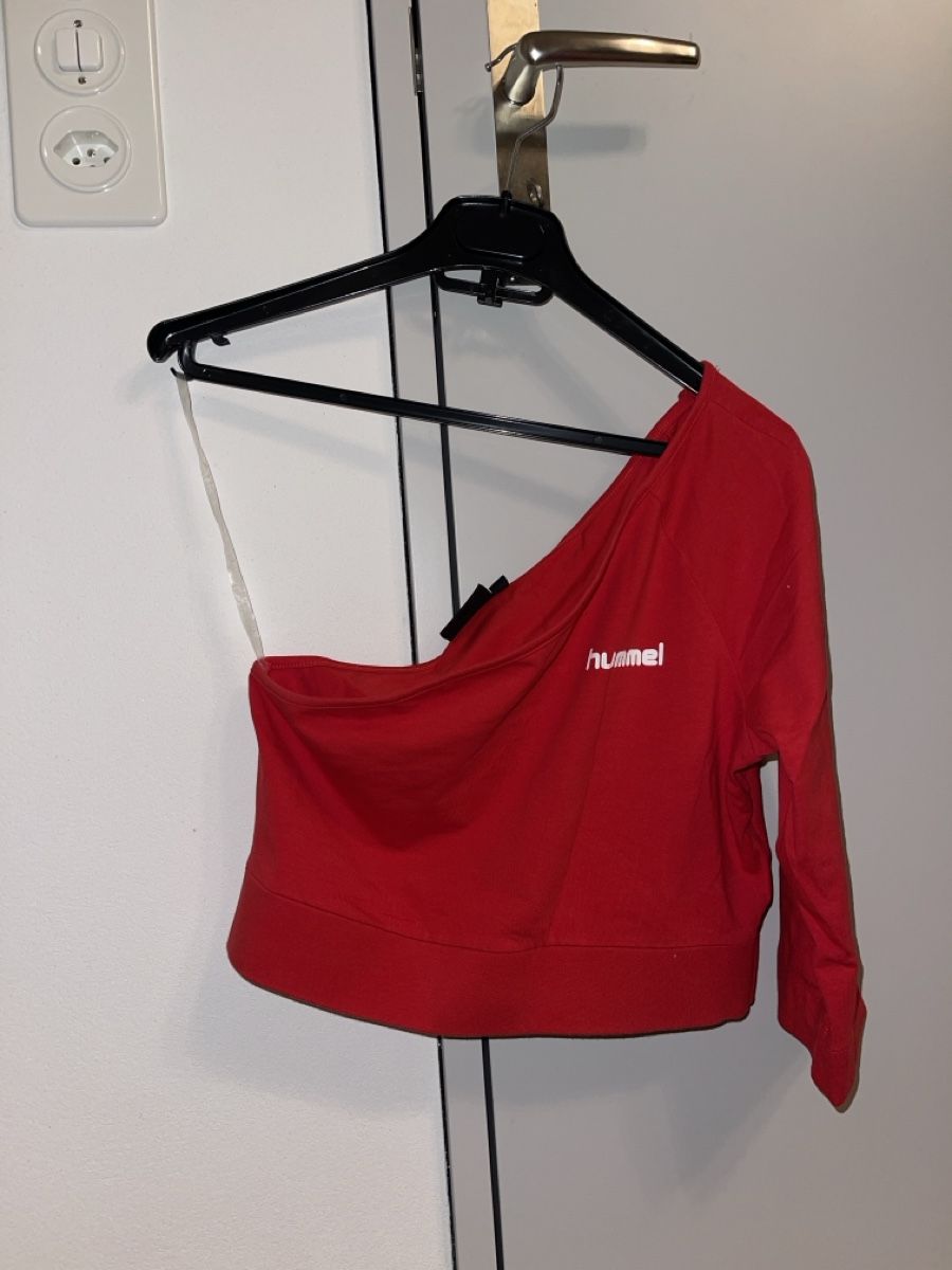 Hummel Top: Off-Shoulder Top von Hummel – Usato da Zürich venduto da liz_l6f7