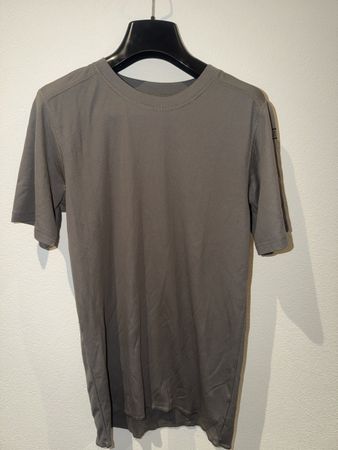 Schweizer Armee Sportshirt XL, neuwertig
