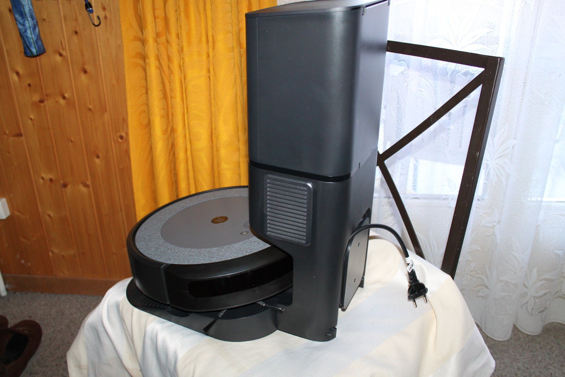 Aspirapolveri & Accessori: iRobot Roomba i5+ Saugroboter Modell S200 – Usato da Mamishaus venduto da buyline 7