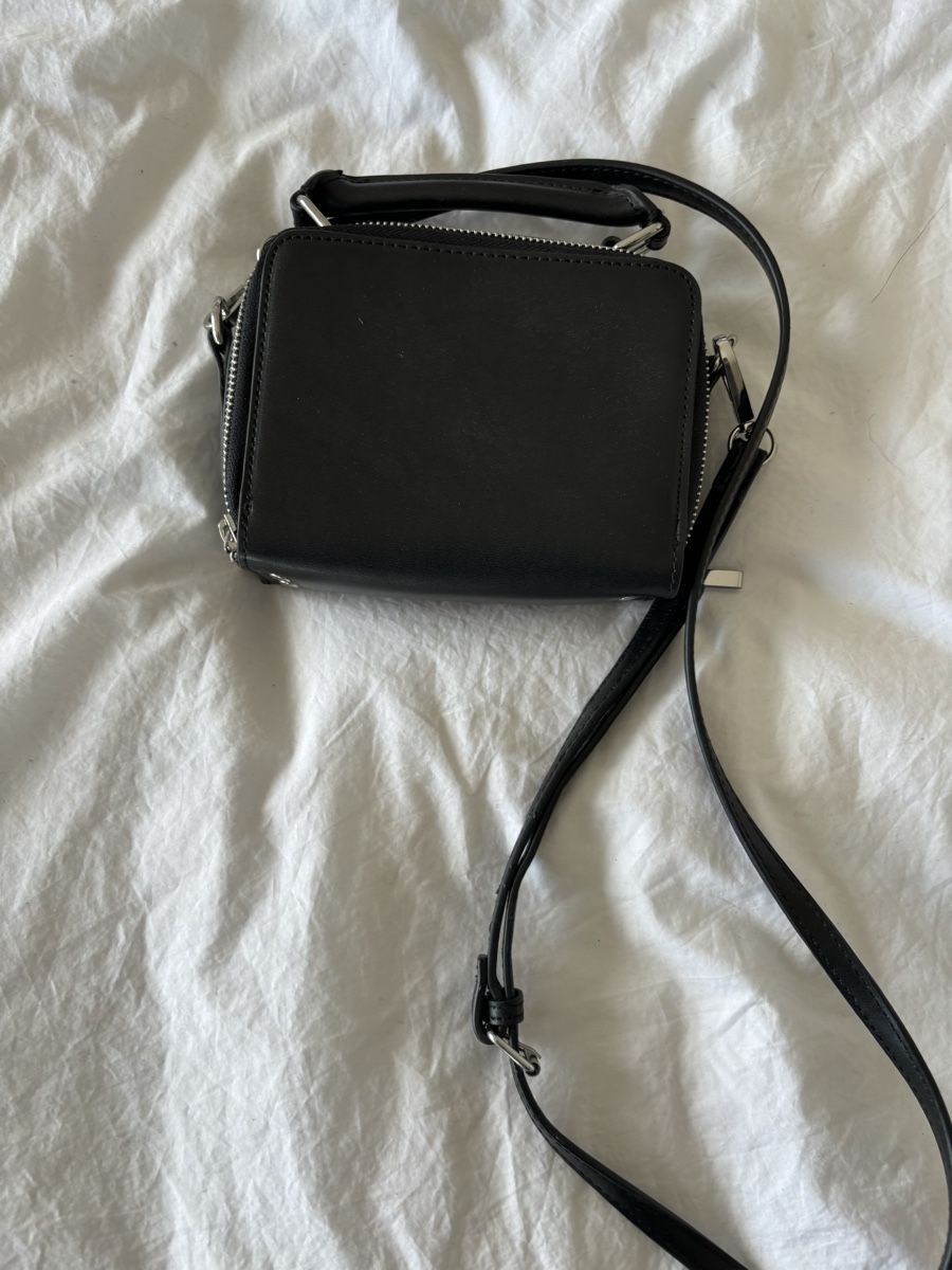 Taschen für Damen: Sac urban outfitter – Neu (gemäss Beschreibung) aus Genève von bha_jcf5