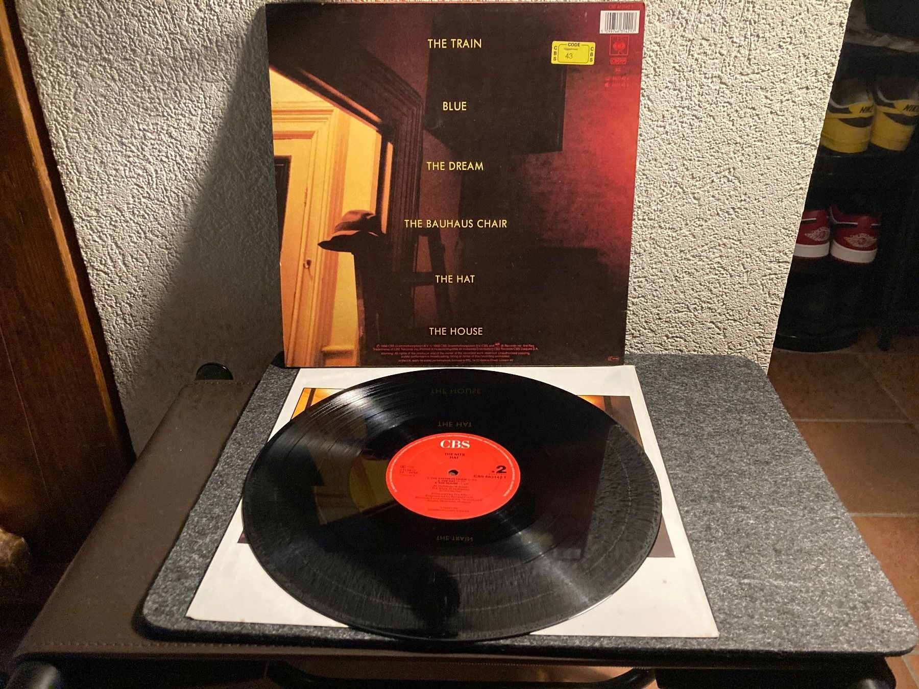 Dischi in vinile: The Nits - Hat – Usato da Fribourg venduto da Karushi 1