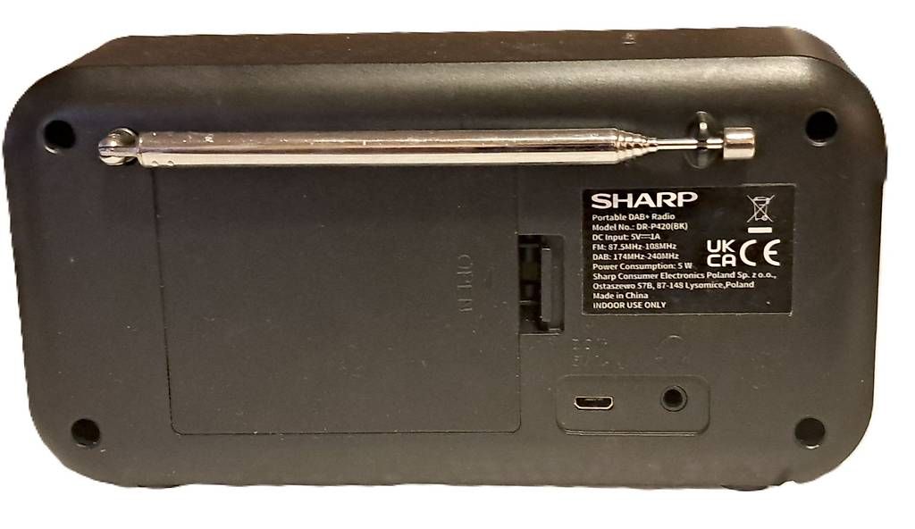 Radios: Radio numérique portable Tokyo SHARP DR-420  – Gebraucht aus Lausanne von pru_5p77 2