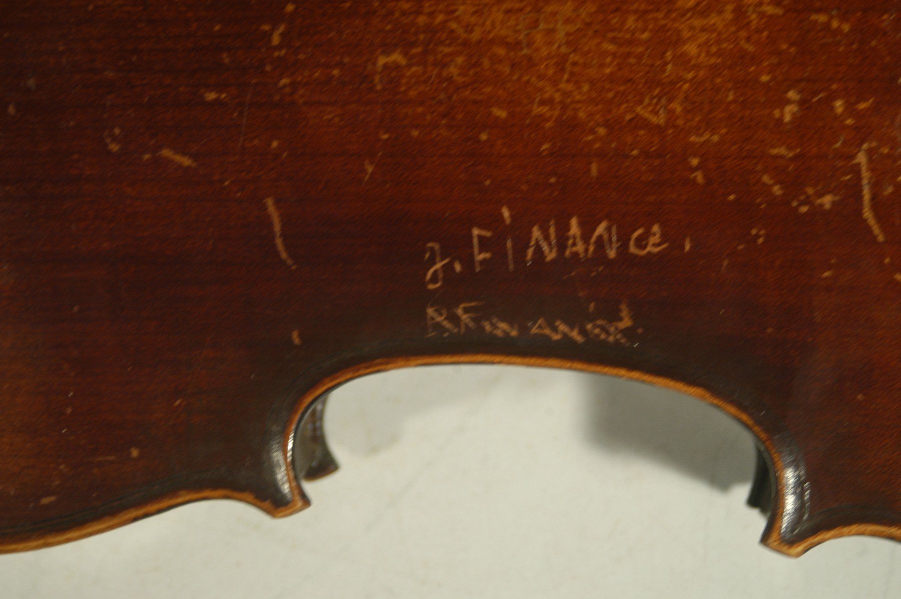 Strumenti musicali: Alte Geige mit Koffer – Usato da Herisau venduto da Wisen 9