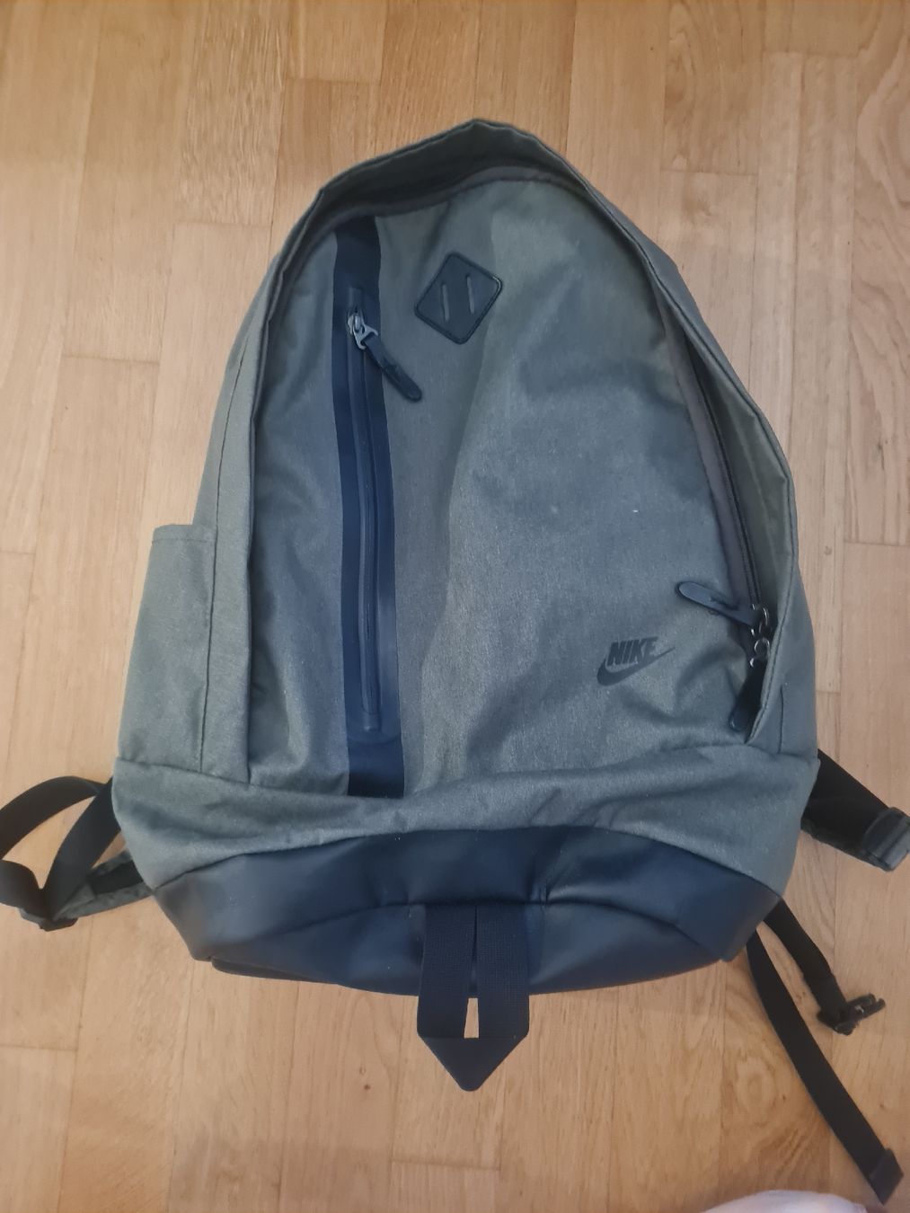 Nike Rucksäcke: Nike Backpack Green Used – Gebraucht aus Zürich von fio_2hvt