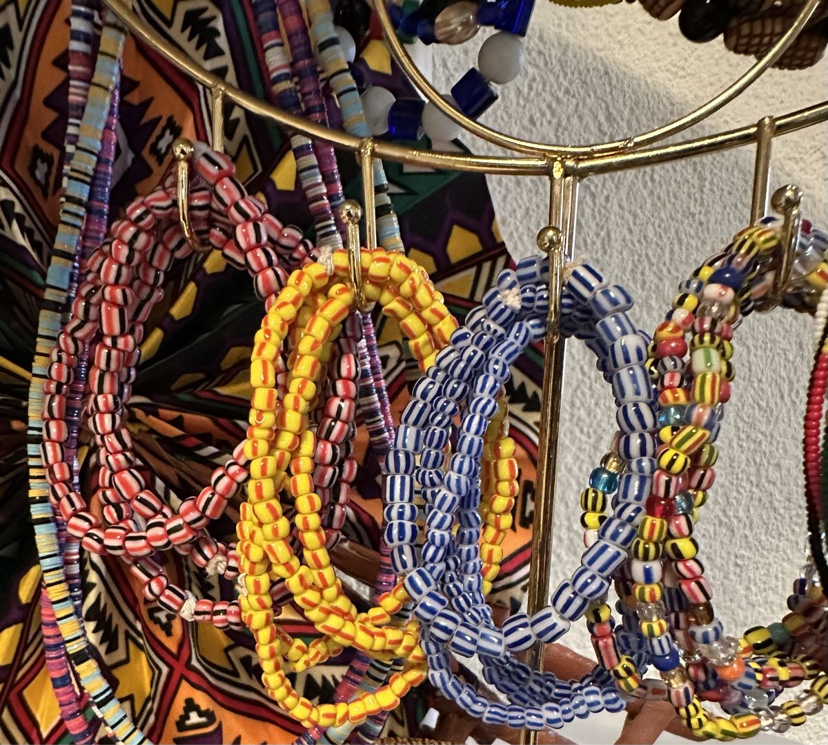 Bracciali & Braccialetti: Handgemachte Armbänder – Nuovo e nell'imballaggio originale da Biel/Bienne venduto da COINCECILE