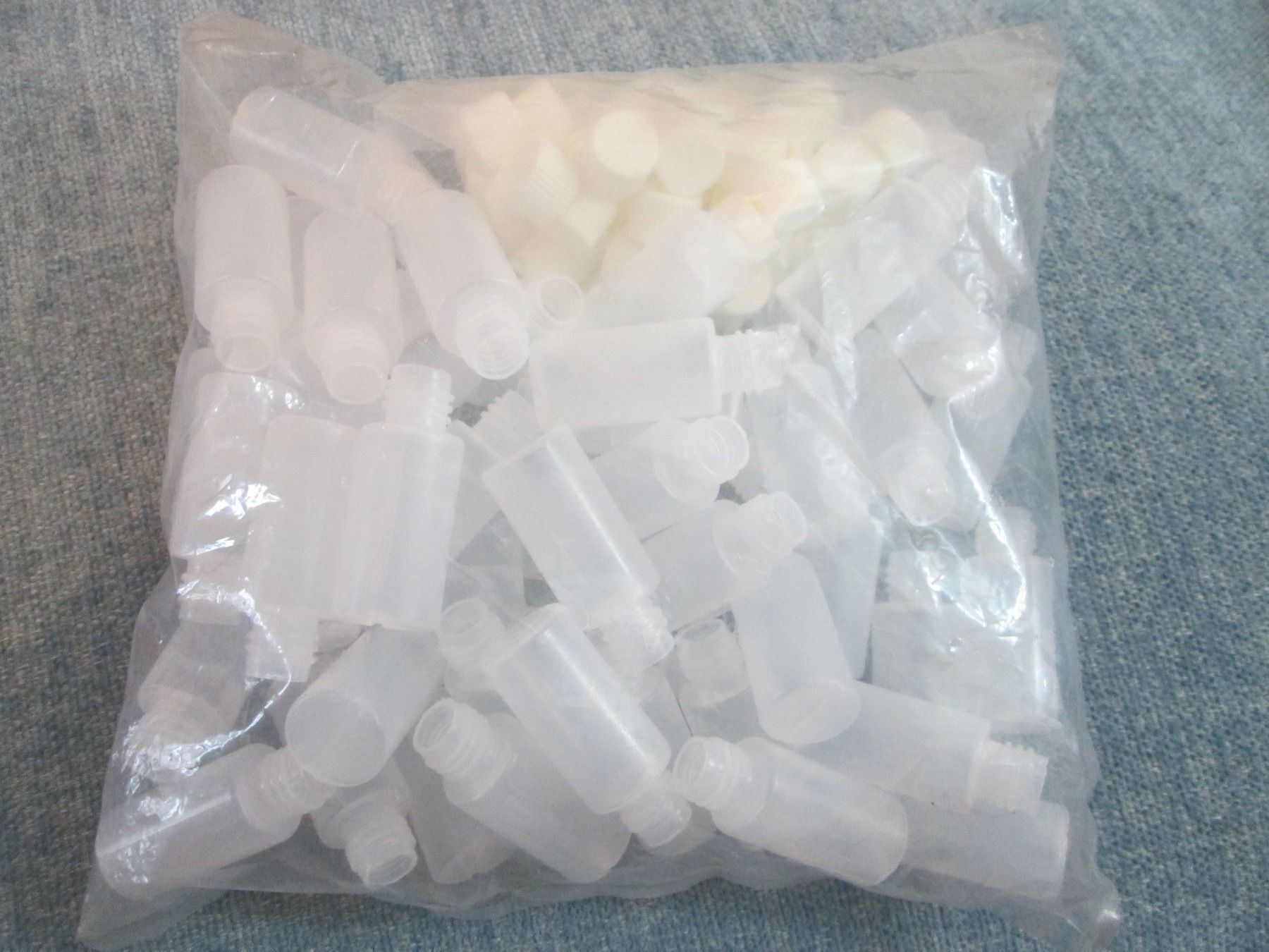 Recipients et similaires: Plastikfläschli – Neuf avec emballage d'origine à Neuchâtel par Dualseele 1