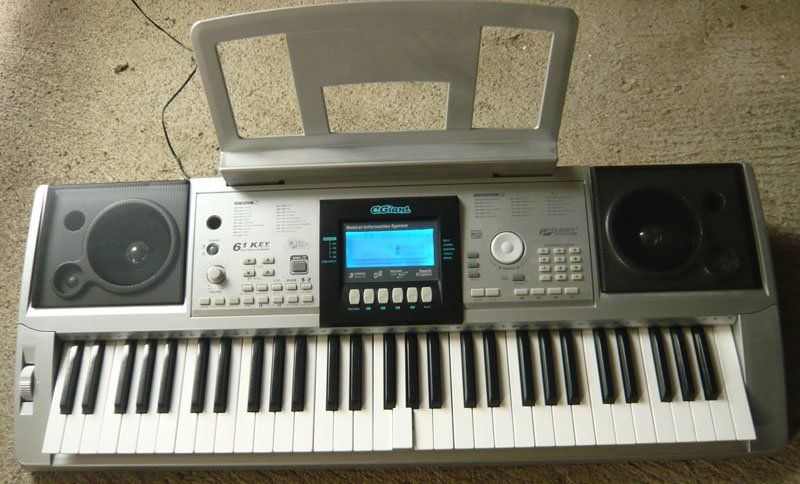 C.Giant Musikinstrumente: E-Piano C.Giant – Gebraucht aus Ruggell von Dolce9 1