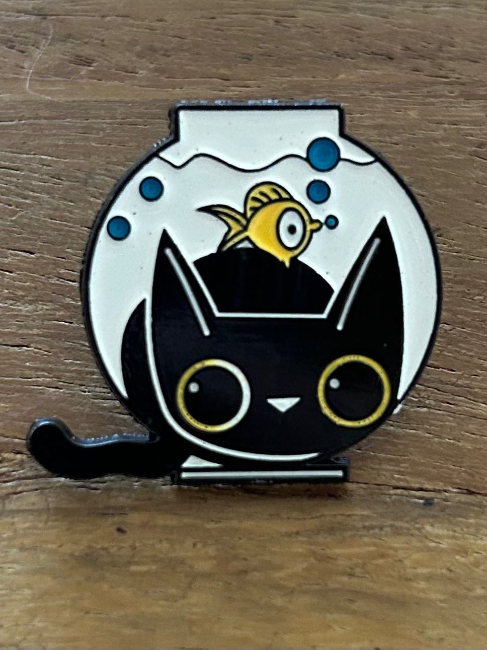 Plaketten & Abzeichen: Pin Katze Fisch Aquarium – Neu und originalverpackt aus Geneve von vane267
