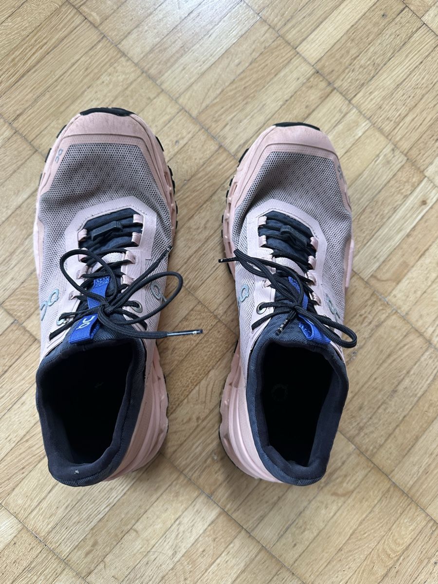 On Chaussures femmes: ON cloudultra shoes 40.5 – D'occasion à Zug par abe_6llp