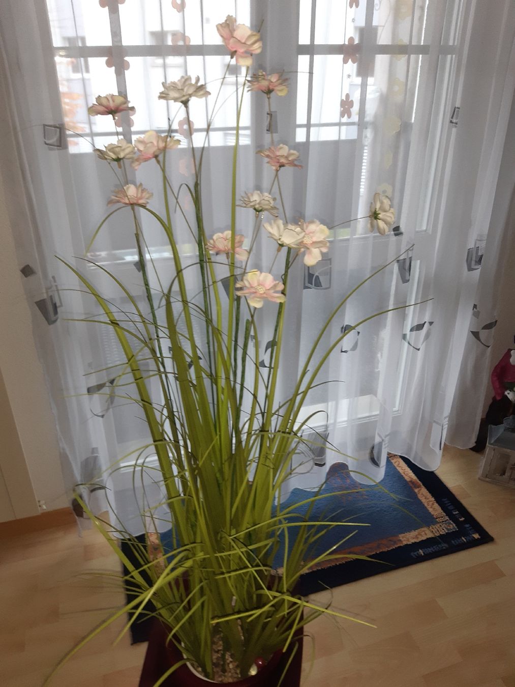 Alle Dekorationen: Kunstgras mit Blumen – Neu (gemäss Beschreibung) aus Altenrhein von theresia11 1