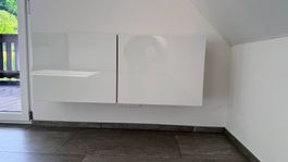Wandhängendes Sideboard – Exemplar 3