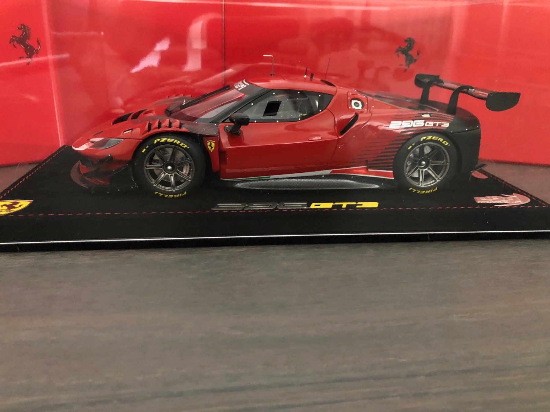 BBR Models Modellautos: Ferrari 296 GT3 BBR 1:18 – Neu und originalverpackt aus Wetzikon ZH von mcf18 2