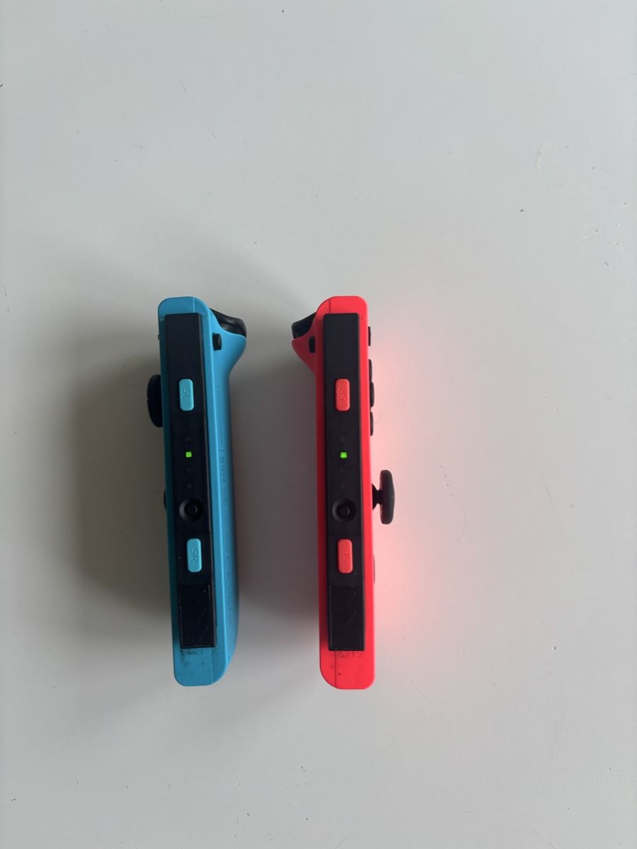 Nintendo Konsolen: Nintendo Switch OLED+Zubehör+Extra Pro Controller - Wie Neu – Gebraucht aus Birmensdorf ZH von alex89_zh 1