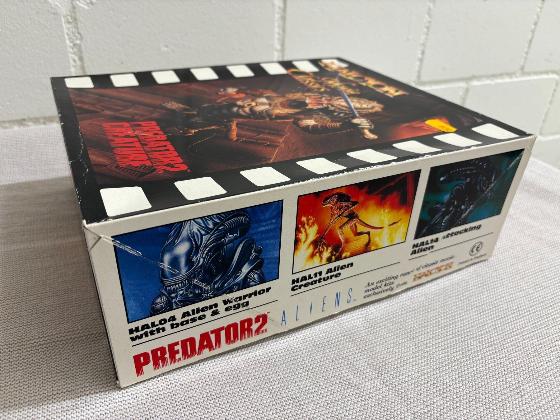 Baukästen: NEU Halcyon Predator 2 Creature Kit, 1994 ungeöffnet ! – Neu und originalverpackt aus Ottenbach von TimelessEmotions. 1