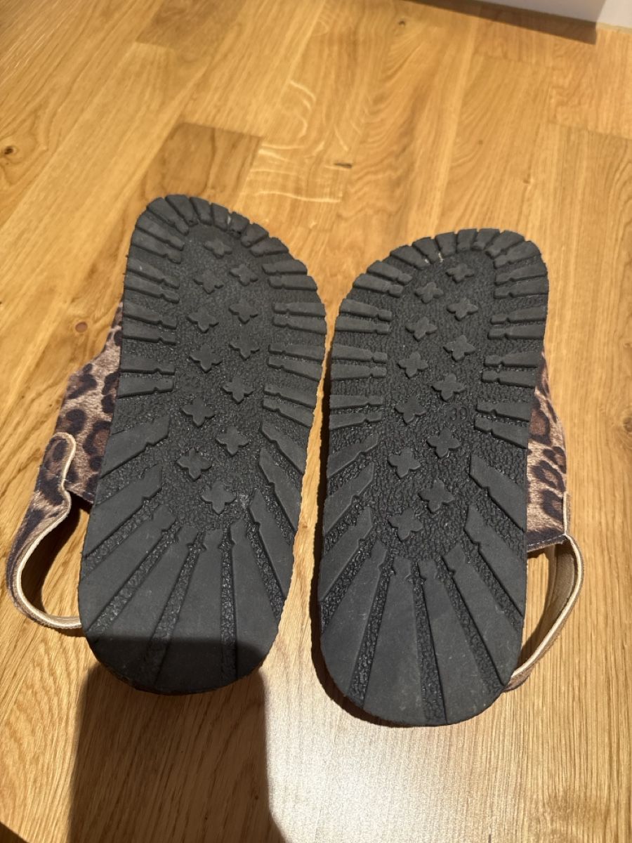 Scarpe da donna: Sandalen leoprint – Nuovo (secondo la descrizione) da Kriens venduto da g_b_mk7j 8