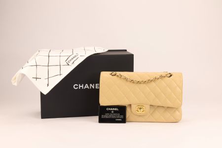 Beige Chanel Double Flap Handtasche aus Caviar Leder