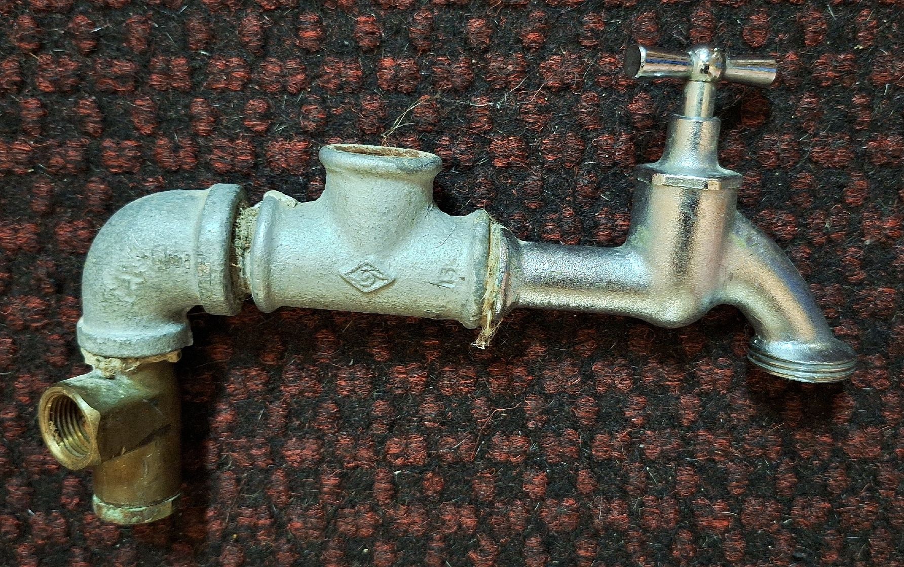Armaturen: Hahn/Wasserhahn – Gebraucht aus Emmenbrücke von abu_9mj8 1