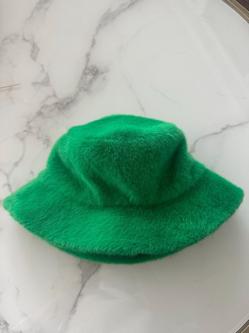 Copricapi, berretti & cappellini: Kunstpelz-Bucket-Hat Stand Studio gr. S / Unisex – Usato da Uitikon Waldegg venduto da roz_9tw8