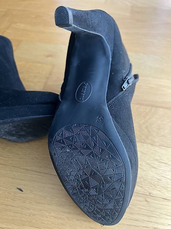 Damenschuhe: Elegante Stiefelette, Grösse 38 – Gebraucht aus Gebenstorf von pin_67yc 2