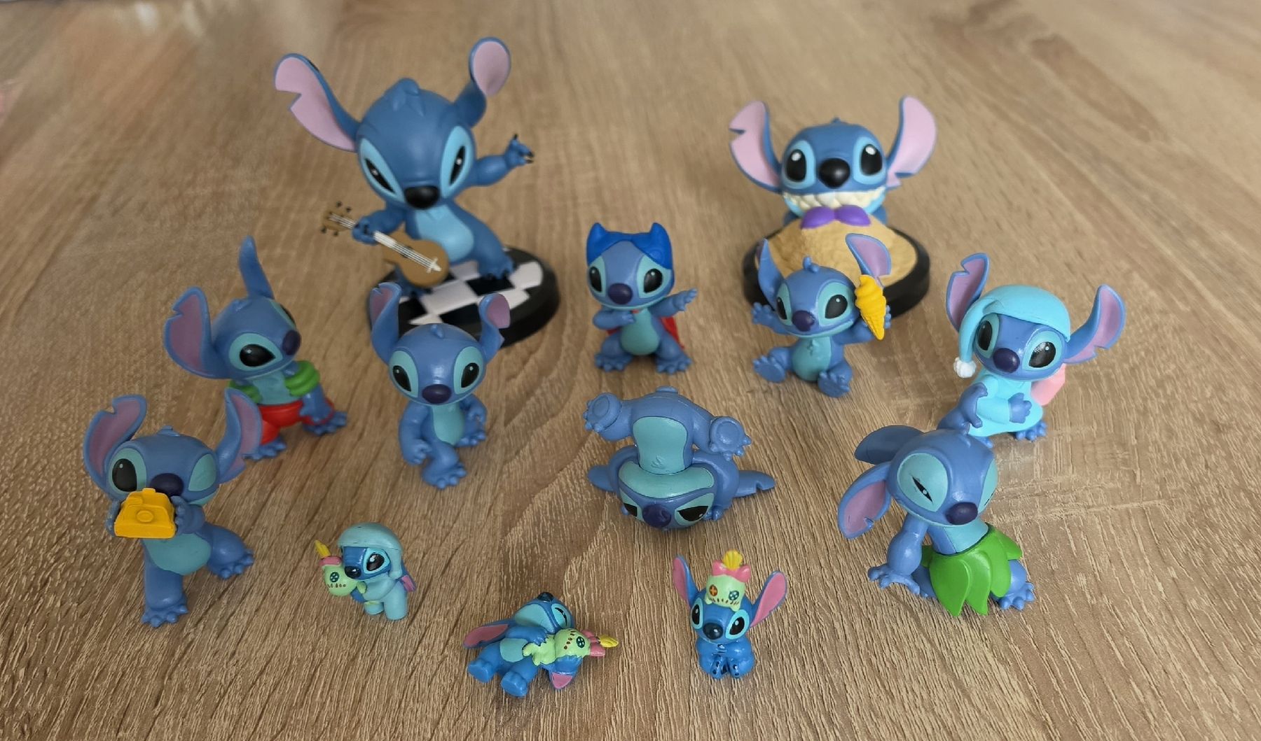 Disney Figuren: Disney Stitch Figuren Set  – Gebraucht aus Kappel SO von bas_nkt9