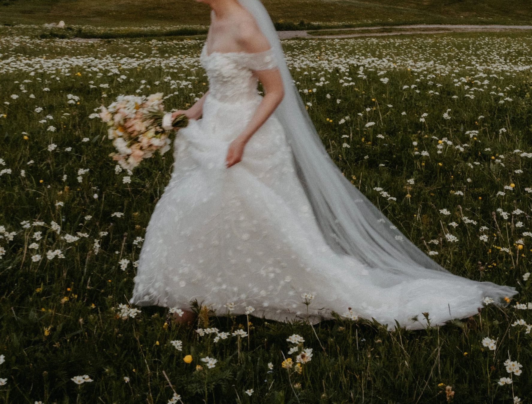 Vestiti: Secondhand Brautkleid Katy Corso "Cherry", Grösse 36-38 – Usato da Brunnen venduto da Herzig-Brautmode 4