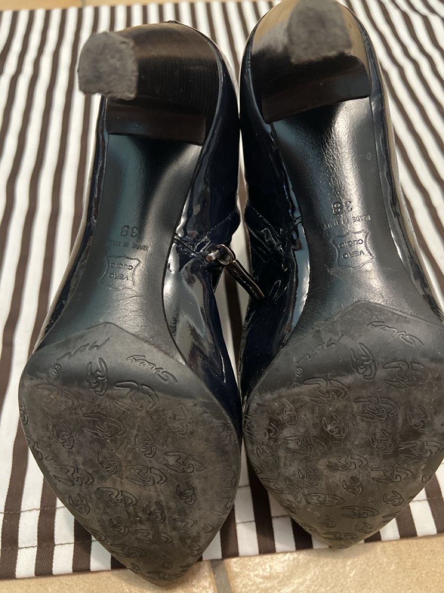 Damenschuhe: Bottines vernies noires T.38  – Gebraucht aus Arvillard (Salins) von mental0mystique 1