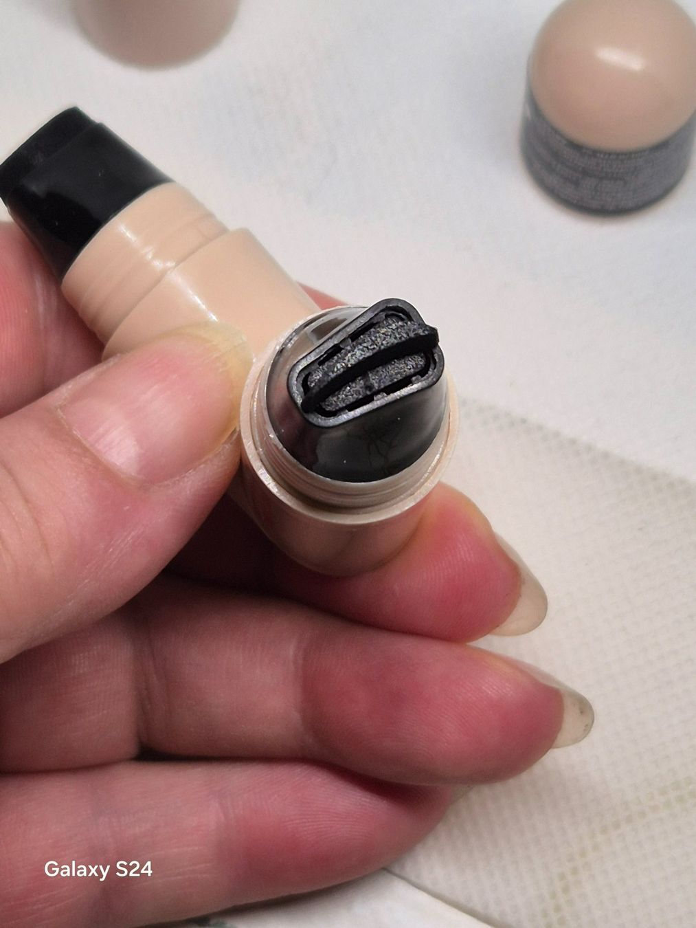 Make-up: Schwarzer Duo-Eyeliner, neu – Neu und originalverpackt aus Losone von bal_gfp6 3