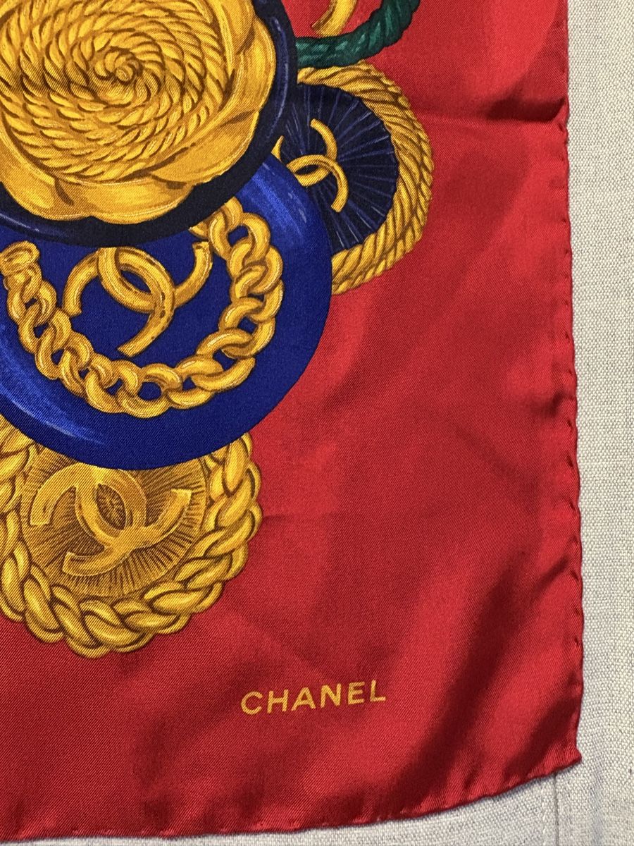 Chanel Foulards, Tücher & Schals: CHANEL Schal – Gebraucht aus Rotkreuz von Vintage_lover1 2