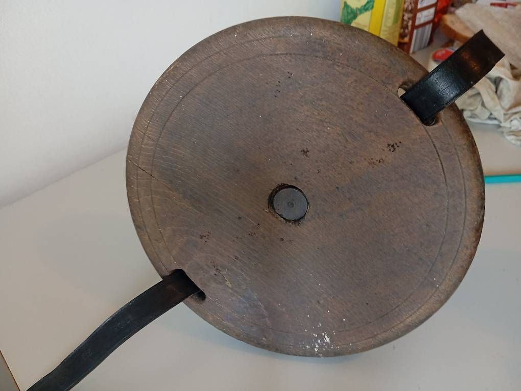 Hocker: Melkschemel historisch aus Holz – Gebraucht aus Basel von Petergunn 4