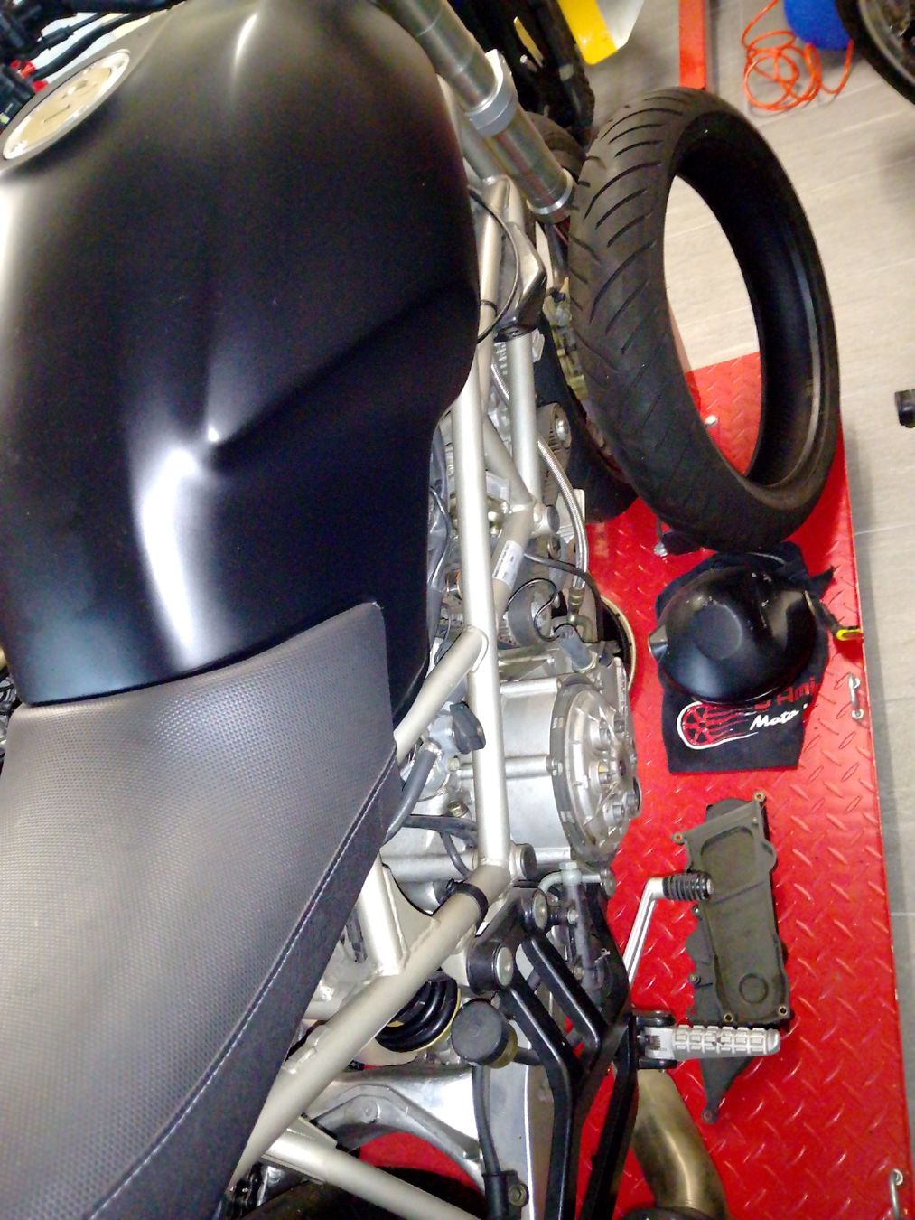 Ducati Route: Ducati Monster 900 – Défectueux à Däniken SO par officina82 3
