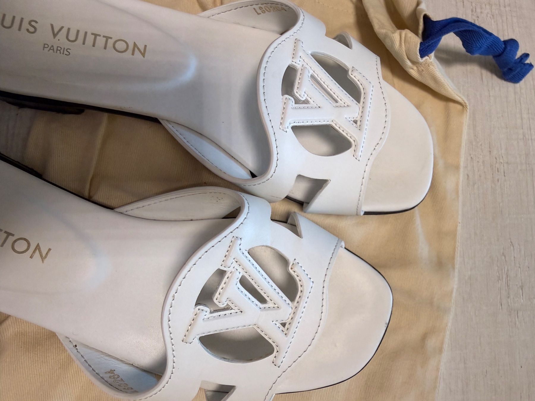 Louis Vuitton Scarpe da donna: Mules plates LOUIS VUITTON Isola 36.5 – Usato da RICHTERSWIL venduto da mftjt63 6