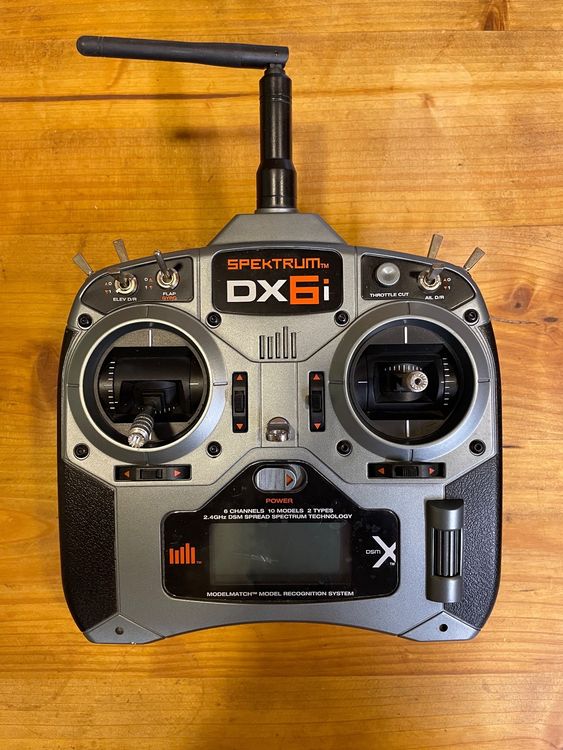 Spektrum DX6i Fernsteuerung | Kaufen auf Ricardo