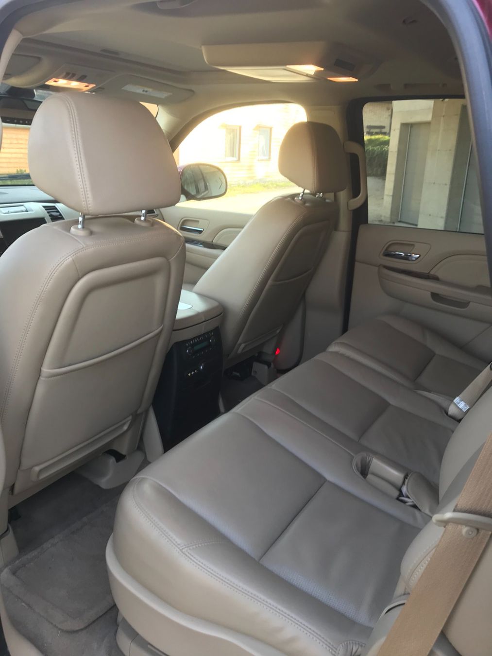 Cadillac Automobili: Wunderschöner Escalade Hybrid – Usato da Amlikon-Bissegg venduto da hof_q2ln 6