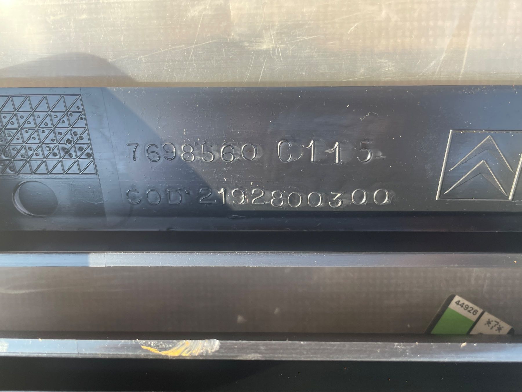 Citroën Tutti pezzi di ricambio auto: Frontgrill NEU zu Citroën C25 Serie 2 – Nuovo e nell'imballaggio originale da Gletterens venduto da XBHS7412 3